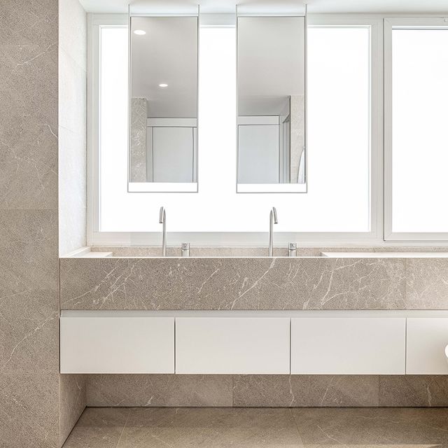  ODS Construcción & Promoción baño de Blanquerna NEGRE