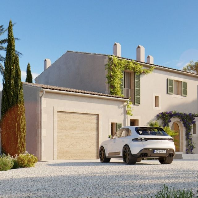 Casa con coche aparcado