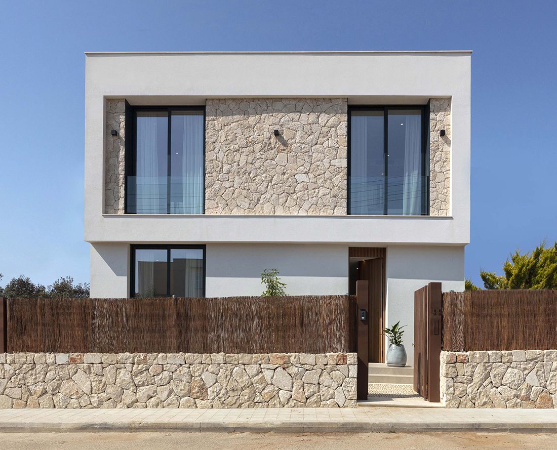 ODS Construcción & Promoción fachada de Ibiza 11, Cala Llombards